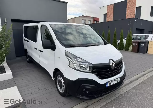 RENAULT Trafic LONG