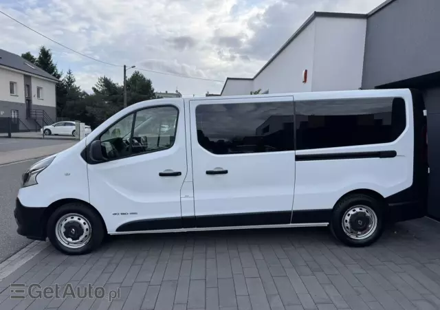 RENAULT Trafic LONG