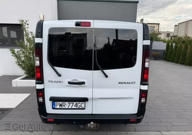 RENAULT Trafic LONG