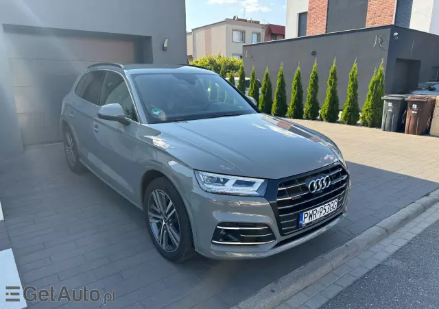 AUDI Q5 55 TFSI e Sport S tronic