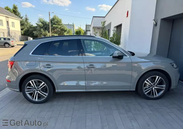 AUDI Q5 55 TFSI e Sport S tronic