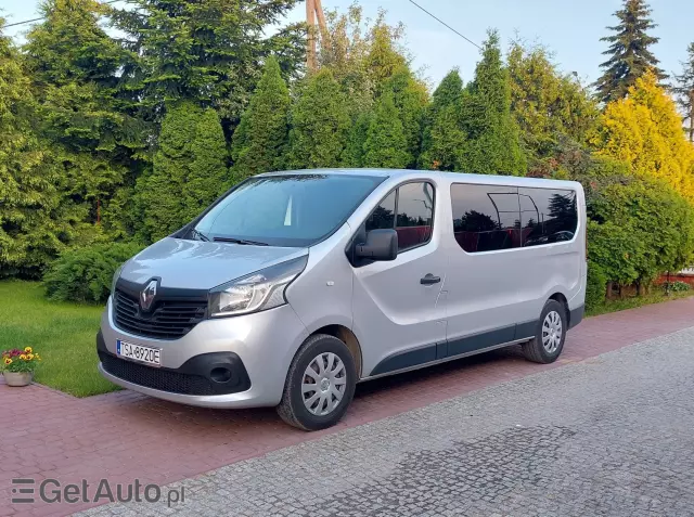 RENAULT Trafic 