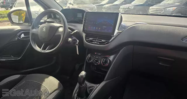 PEUGEOT 208 Active