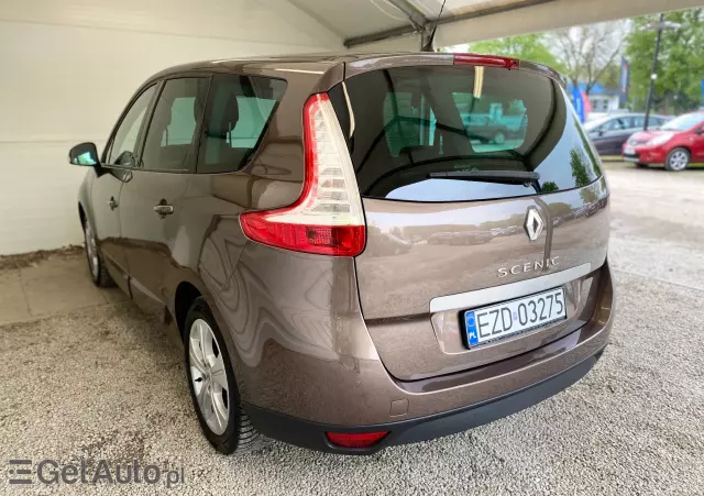 RENAULT Scenic Authentique 105