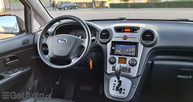 KIA Carens Automatic Spirit 