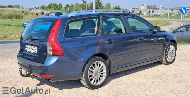 VOLVO V50 Summum