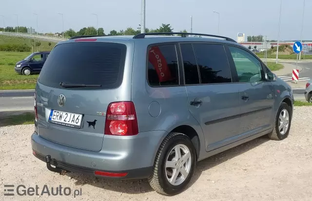 VOLKSWAGEN Touran Highline