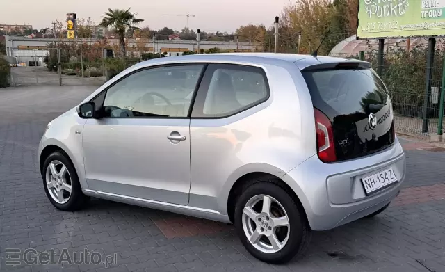 VOLKSWAGEN Up! High up!