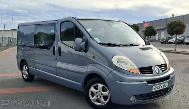 RENAULT Trafic 