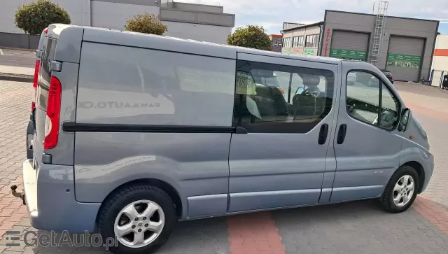 RENAULT Trafic 