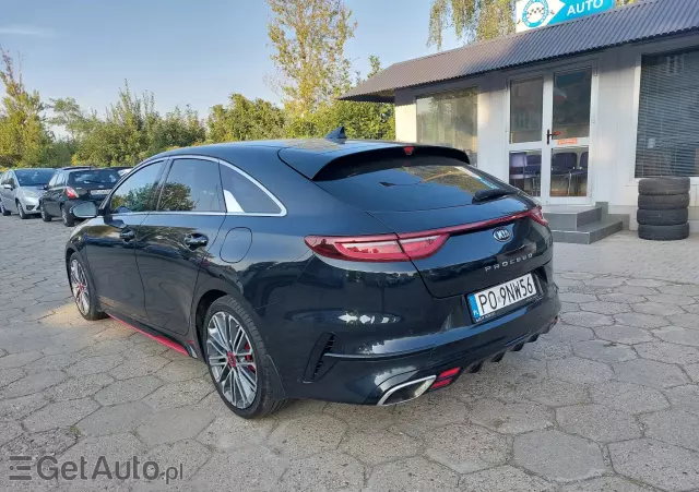 KIA ProCeed 