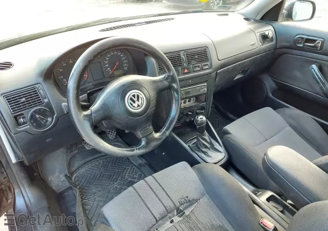 VOLKSWAGEN Golf Comfortline