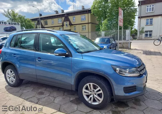 VOLKSWAGEN Tiguan 