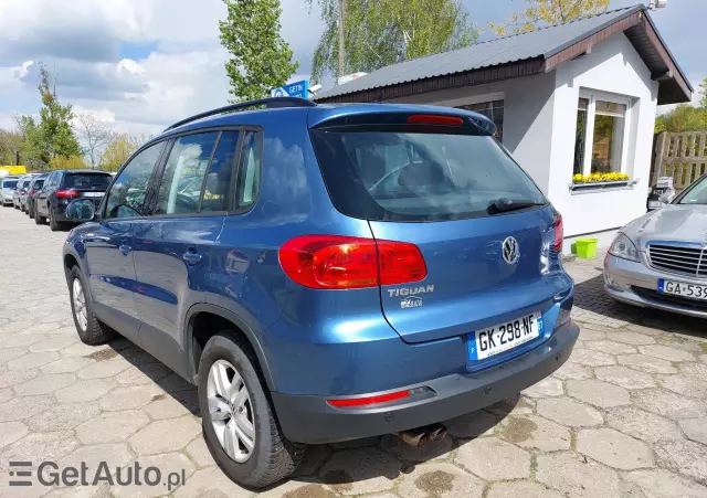 VOLKSWAGEN Tiguan 