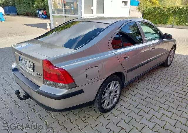 VOLVO S60 