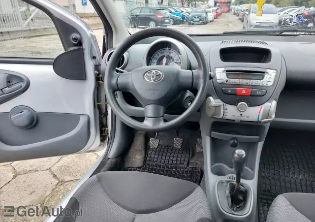 TOYOTA Aygo VVT-i Active