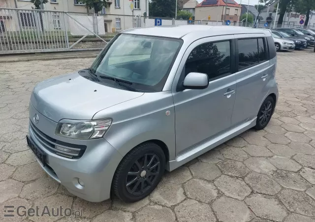 DAIHATSU Materia Black Edition