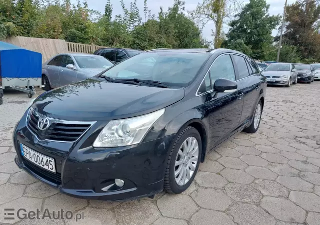 TOYOTA Avensis Premium