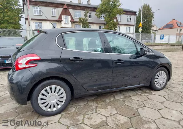 PEUGEOT 208 Allure