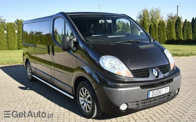 RENAULT Trafic 