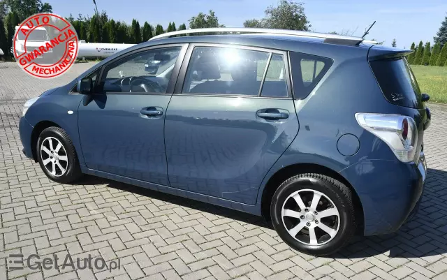 TOYOTA Verso 