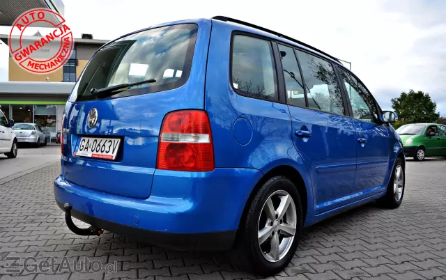 VOLKSWAGEN Touran 