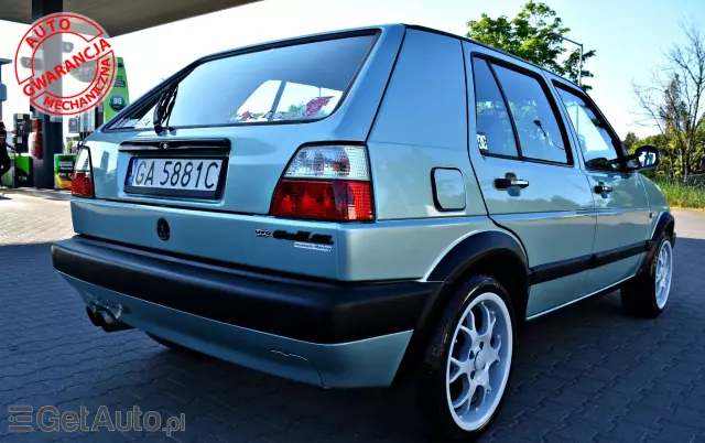 VOLKSWAGEN Golf GL