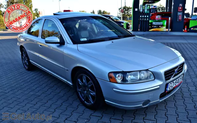 VOLVO S60 Kinetic