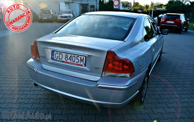 VOLVO S60 Kinetic