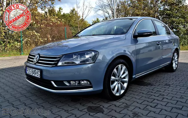 VOLKSWAGEN Passat Comfortline