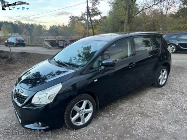 TOYOTA Verso 