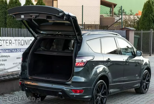 FORD Kuga ST-Line