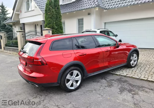 VOLVO V60 Cross Country AWD Getr