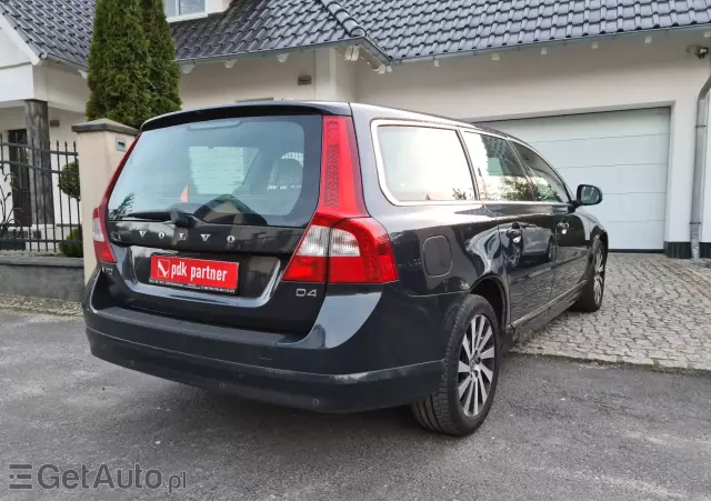 VOLVO V70 Momentum