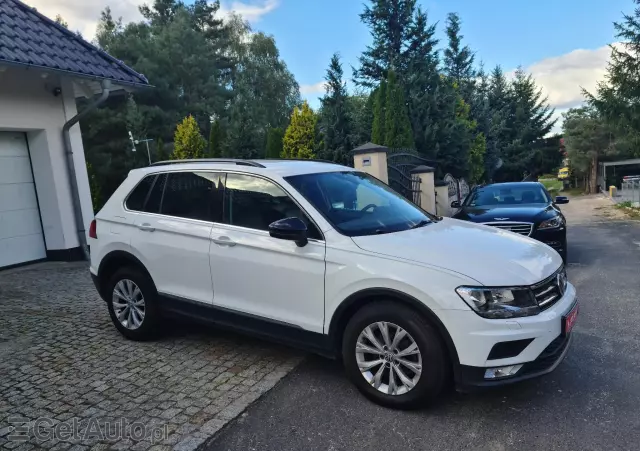 VOLKSWAGEN Tiguan Comfortline SCR 4 Mot DSG