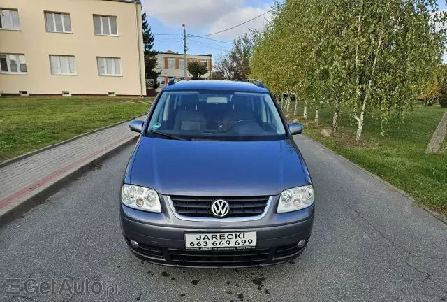 VOLKSWAGEN Touran 