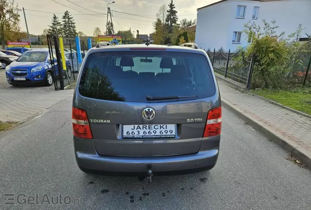 VOLKSWAGEN Touran 