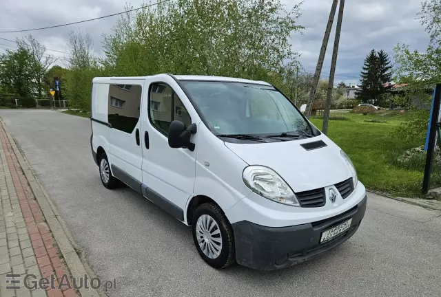 RENAULT Trafic 