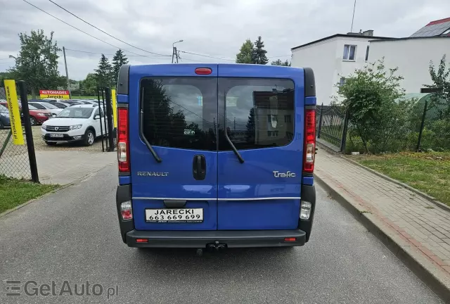 RENAULT Trafic 