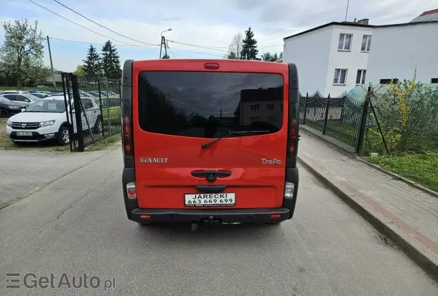 RENAULT Trafic 