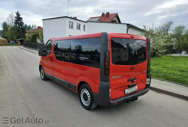 RENAULT Trafic 