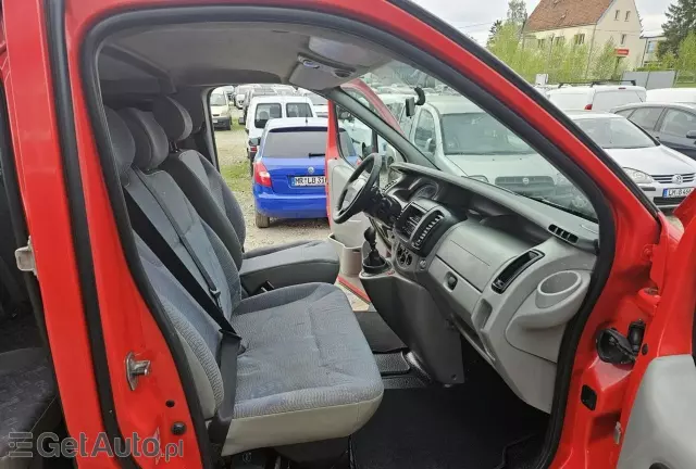 RENAULT Trafic 