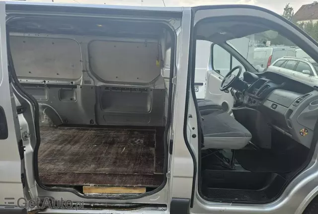 OPEL Vivaro 