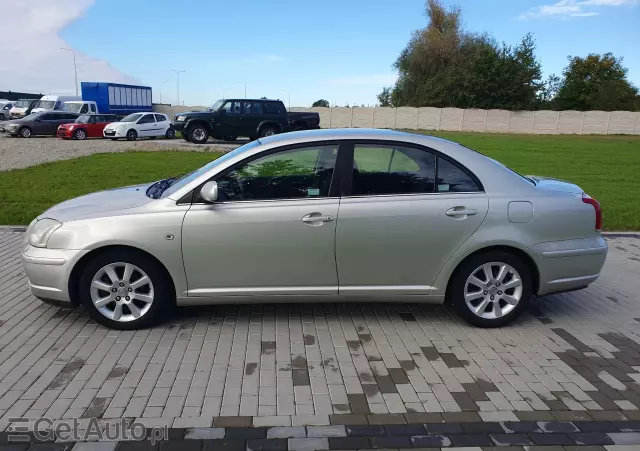 TOYOTA Avensis 