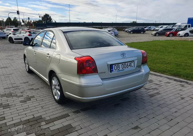 TOYOTA Avensis 