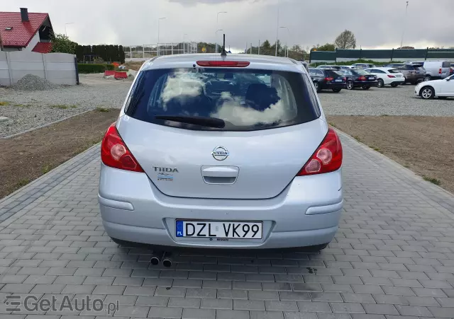 NISSAN Tiida 