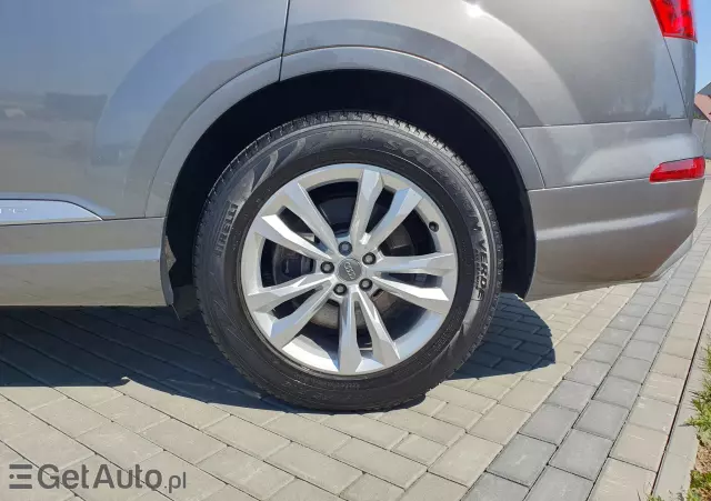 AUDI Q7 Tiptronic