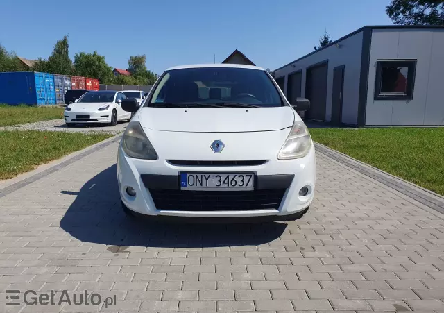 RENAULT Clio 