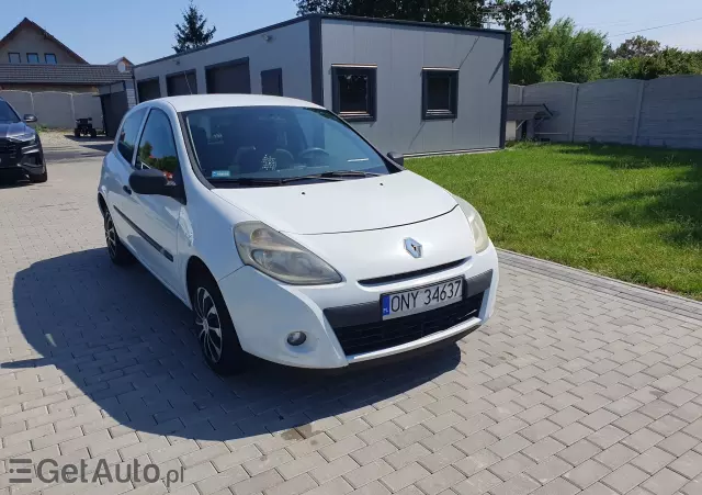 RENAULT Clio 