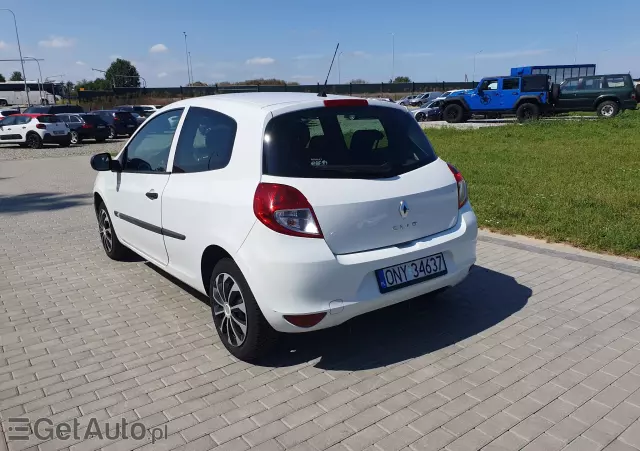 RENAULT Clio 